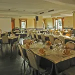 Eolian 公寓式酒店 4*