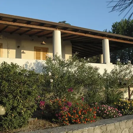 מלון דירות Eolian ליפארי