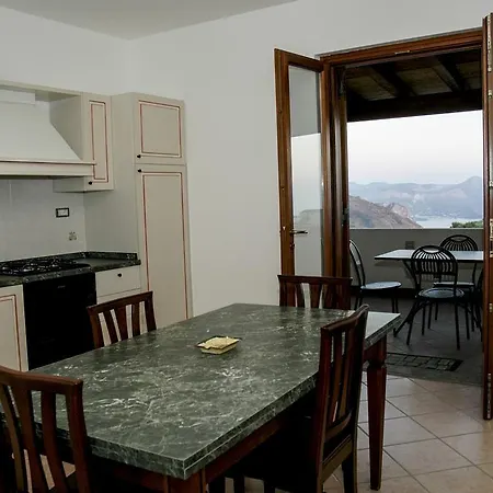 Eolian Apart-hotel Lípara